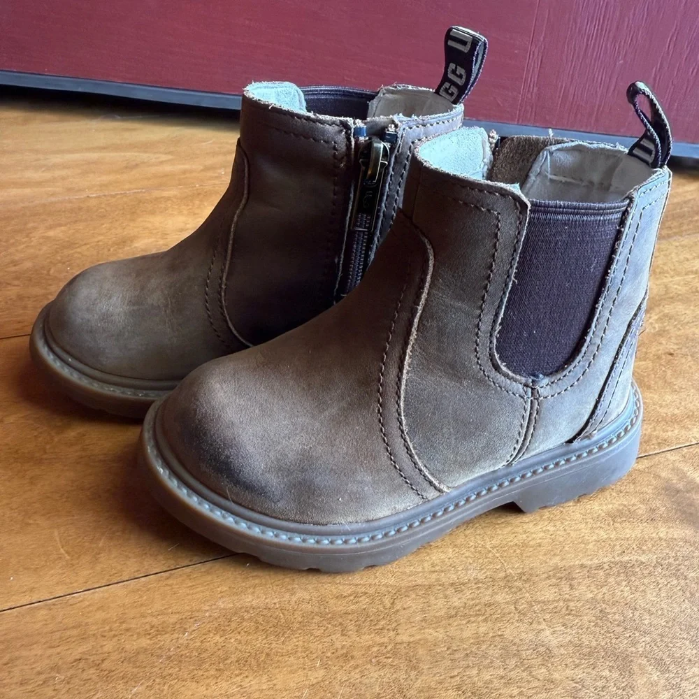 UGG Kids Brown Chelsea Boots